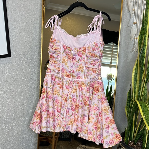 House of CB ‘Alejandra’ Light Lavender Floral Mini Dress NWOT - Picture 8 of 9